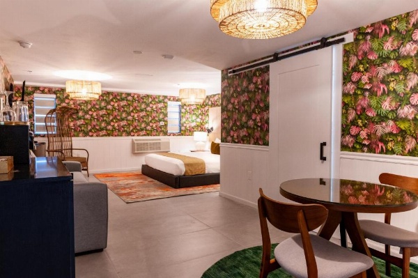 Whitelaw Hotel image 14